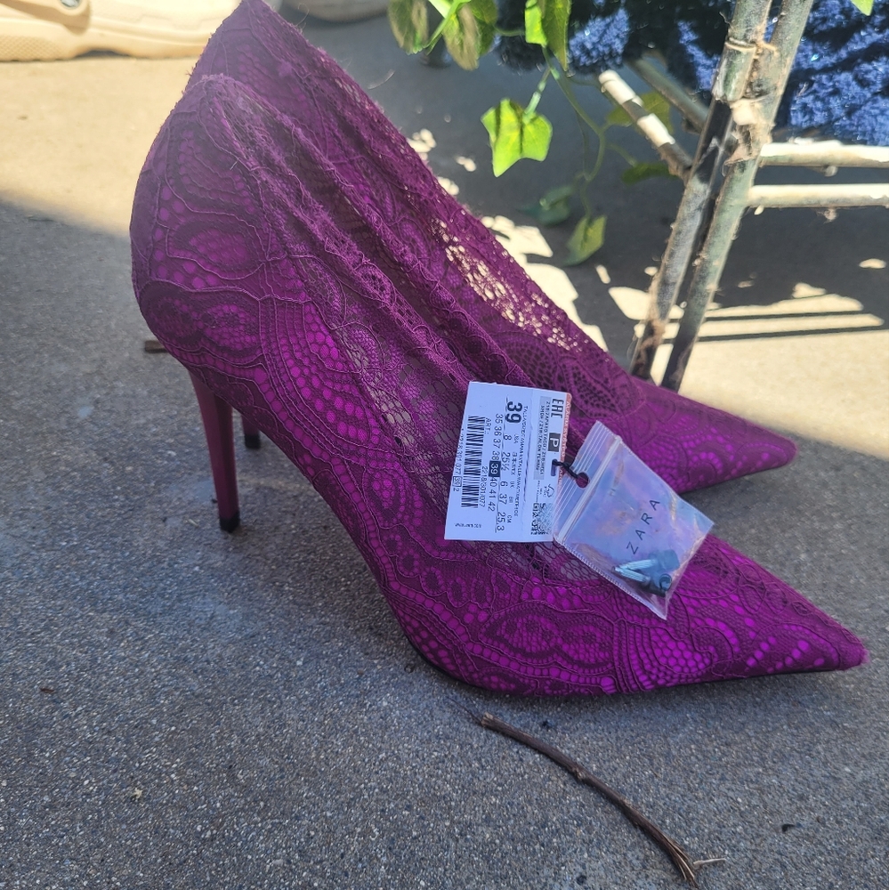 Zara Women's Purple Lace Heels